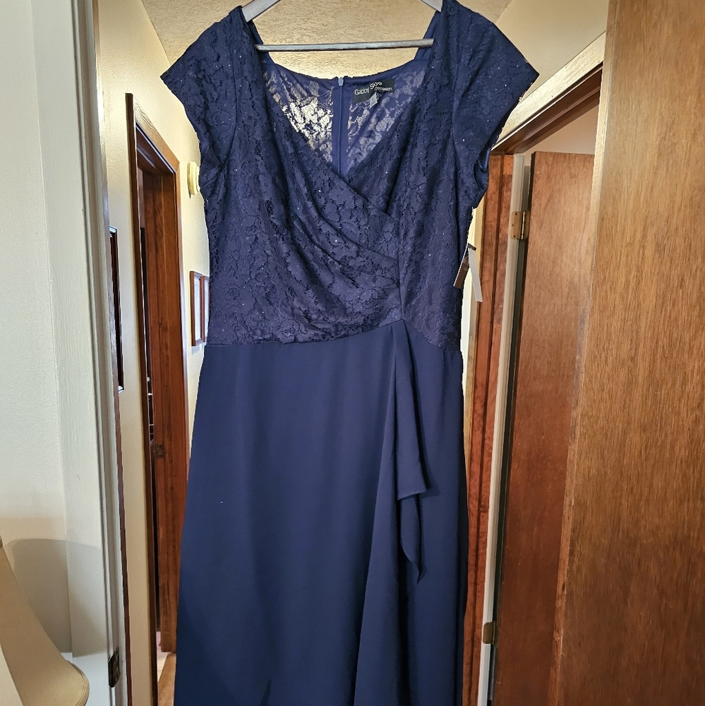 Elegant Navy Lace Dress